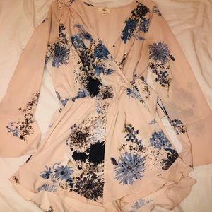 Elegant blue & creme floral romper 🥂
